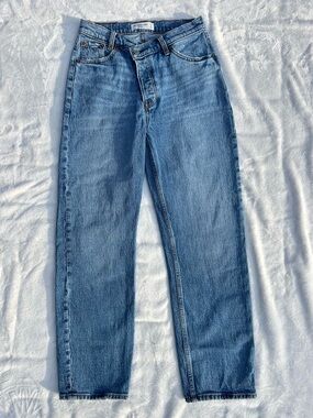Abercrombie & Fitch “The Dad Highrise” Cross Over Jeans